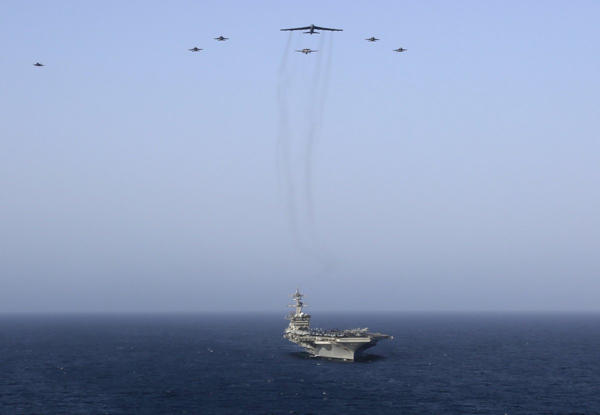 Carrier ABRAHAM LINCOLN CVN72 and its FA-18 strike fighters and ...