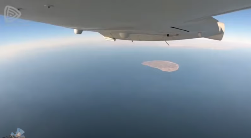 Iranian Saegheh-2 UCAV dropping a Sadid missile. Two Sadids are carried internally