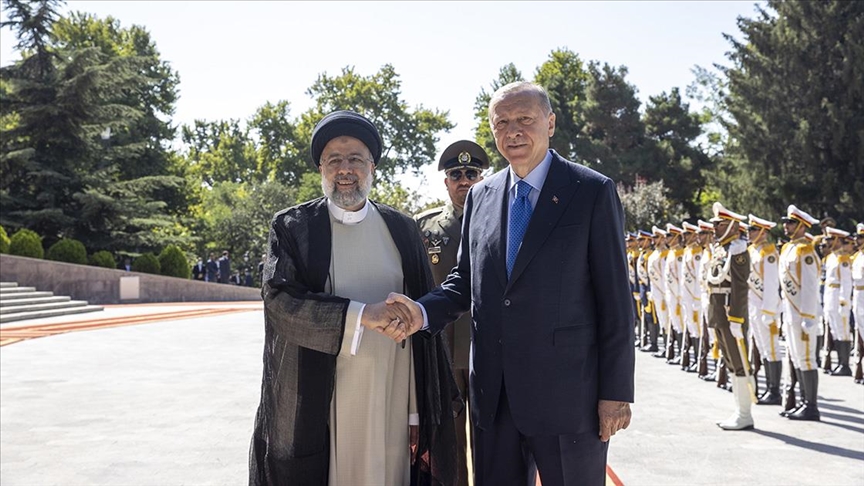 President Erdoğan was welcomed with an official ceremony in Iran