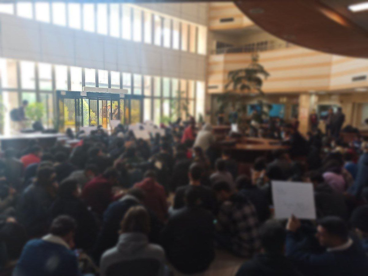 Students of Sharif University of Technology rally and protesting the government's expanding crackdown measures and continuing the nationwide protests against the government on the 60th day of the uprising. 