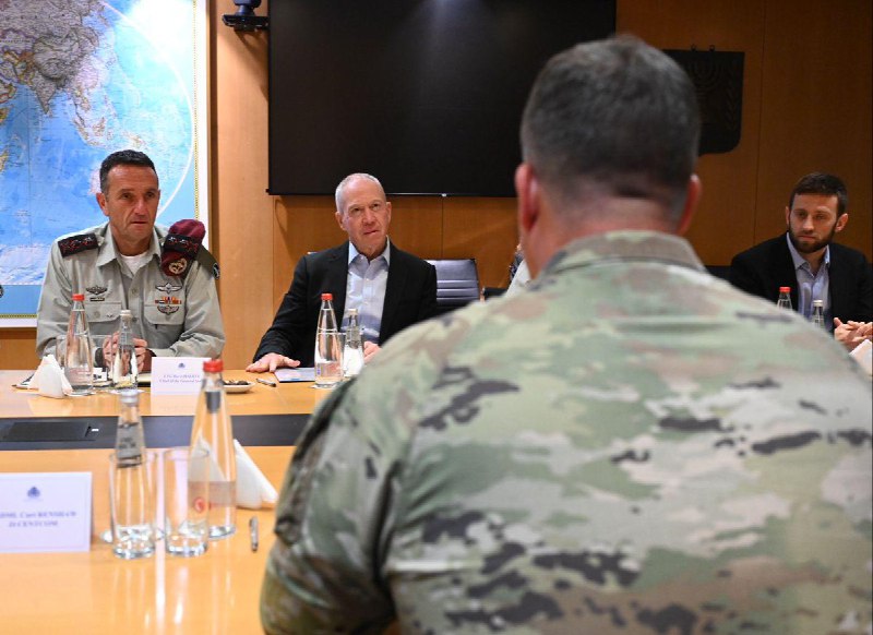 CENTCOM chief Gen. Michael Erik Kurilla met with Defense Minister Yoav Gallant,  Israeli army Chief of Staff Lt. Gen. Herzi Halevi, and other Israeli army officials. According to a readout, they discussed the Iranian threat in the Middle East and cooperation with the US.