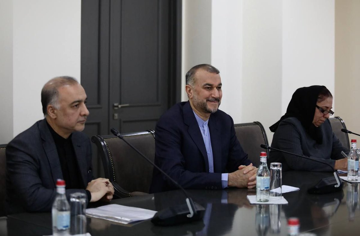 Iran and Armenia FMs met in Yerevan