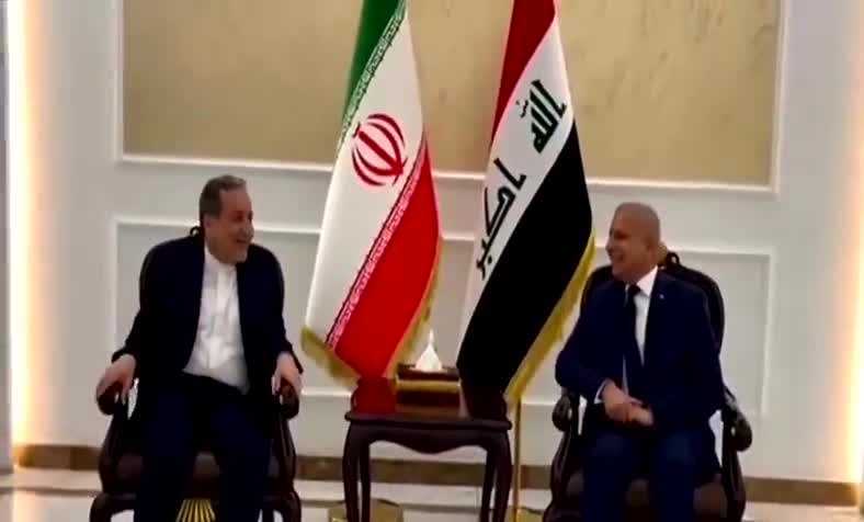 O Ministro das Relações Exteriores do Irã, Abbas Araghchi, chegou a Bagdá para se encontrar com autoridades iraquianas e discutir a situação regional. Ao chegar, ele prestou homenagem ao memorial de Qassem Soleimani