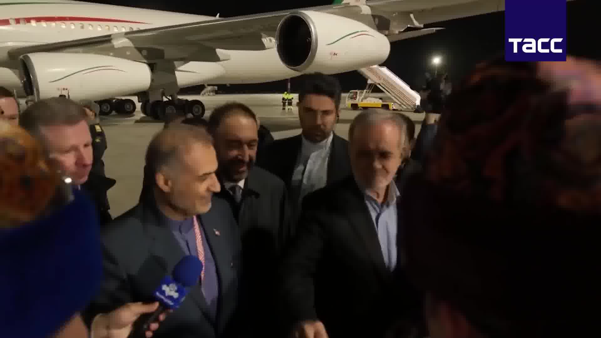 Iranian President Masoud Pezeshkian Arrives in Kazan to Attend BRICS Summit