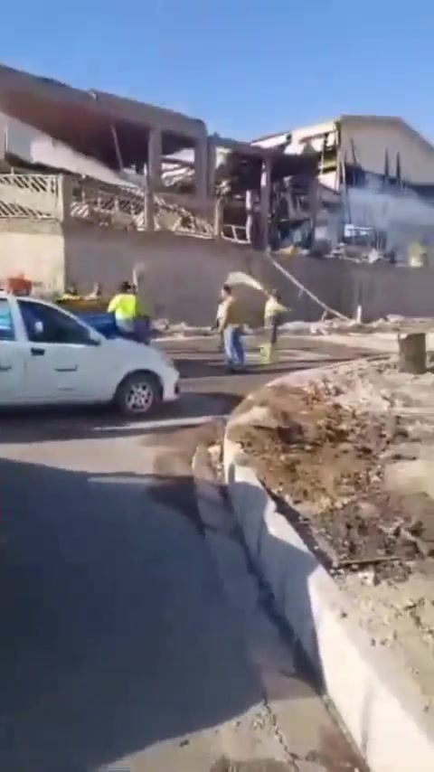 Video of the damages of Teksaz industrial enterprise in Shamsabad industrial town, three factory workers were killed. Their company is involved in the manufacture of parts used in some Iranian drones.