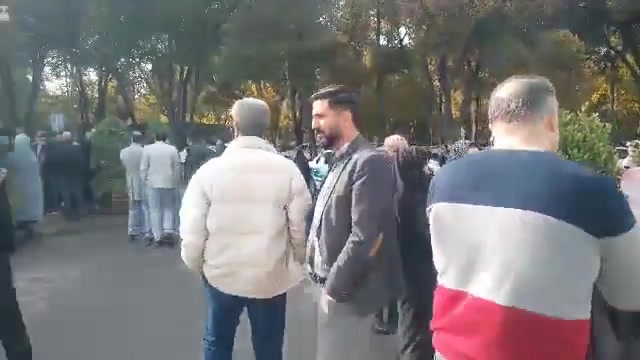 Ispahan, centre de l'Iran : rassemblement de protestation des agriculteurs de Ghahdarijan devant le gouvernorat provincial d'Ispahan