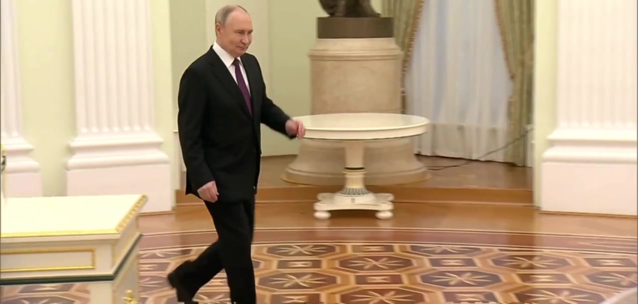 Iranian Foreign Minister Seyyed Abbas Araghchi met Russian President Putin in Moscow