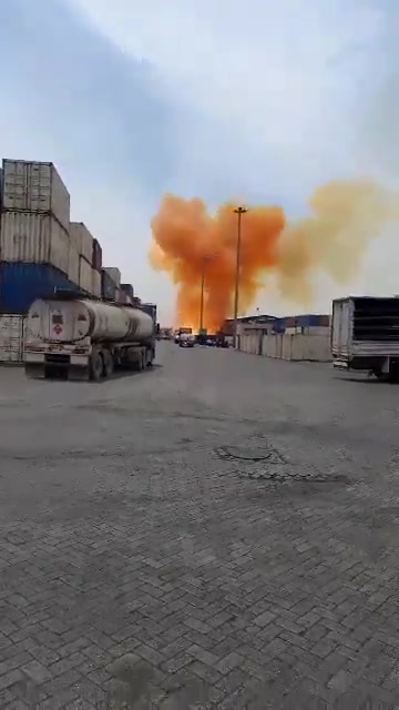 New footage of the moment deadly explosion rocked southern Iranian port of Bandar Abbas