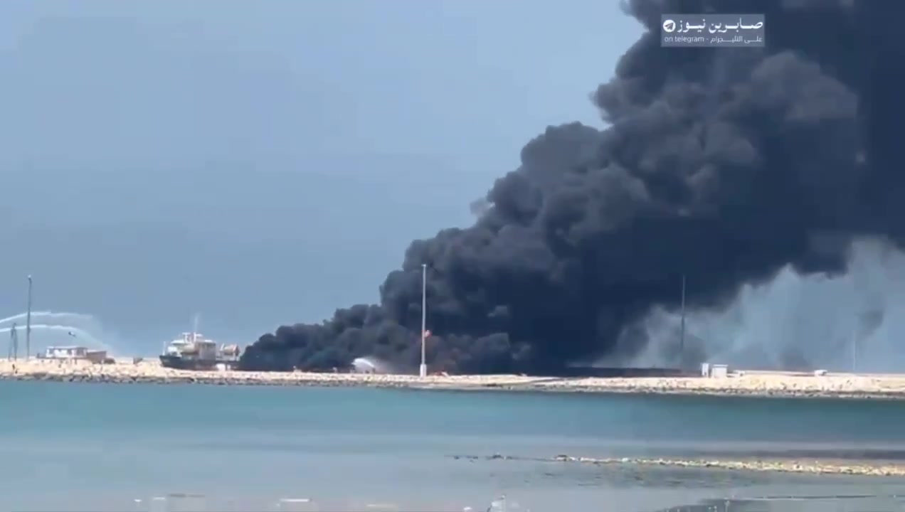 A fire broke out at a petrochemical plant in the port of Bushehr in southwestern Iran