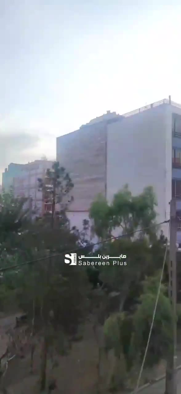 Iranian air defenses intercept Israeli attacks on the city of Al-Shahra in Tehran - pro-Iranian Sabereen media