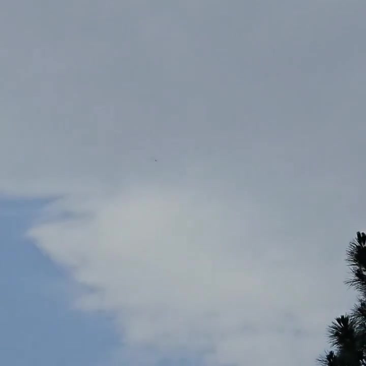 Footage of an Israeli IAI Heron long-range reconnaissance drone operating uncontested over the Iranian city of Tabriz, supporting Israeli airstrikes in the area