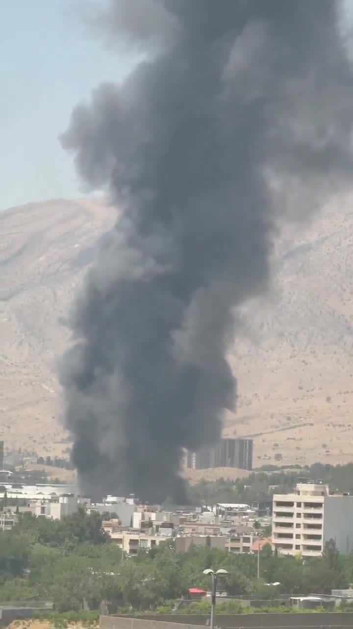 Smoke rising from Shiraz due to an airstrike in the last 10 minutes