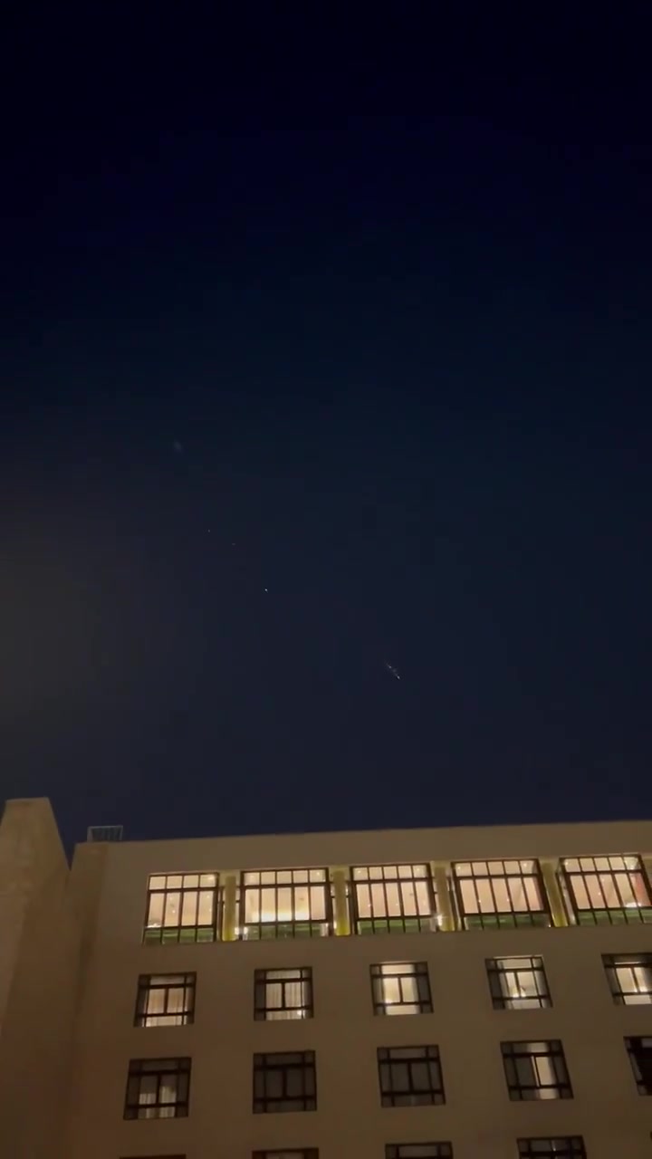 Several interceptions seen over Jordan during the latest ballistic missile barrage by Iran against Israel