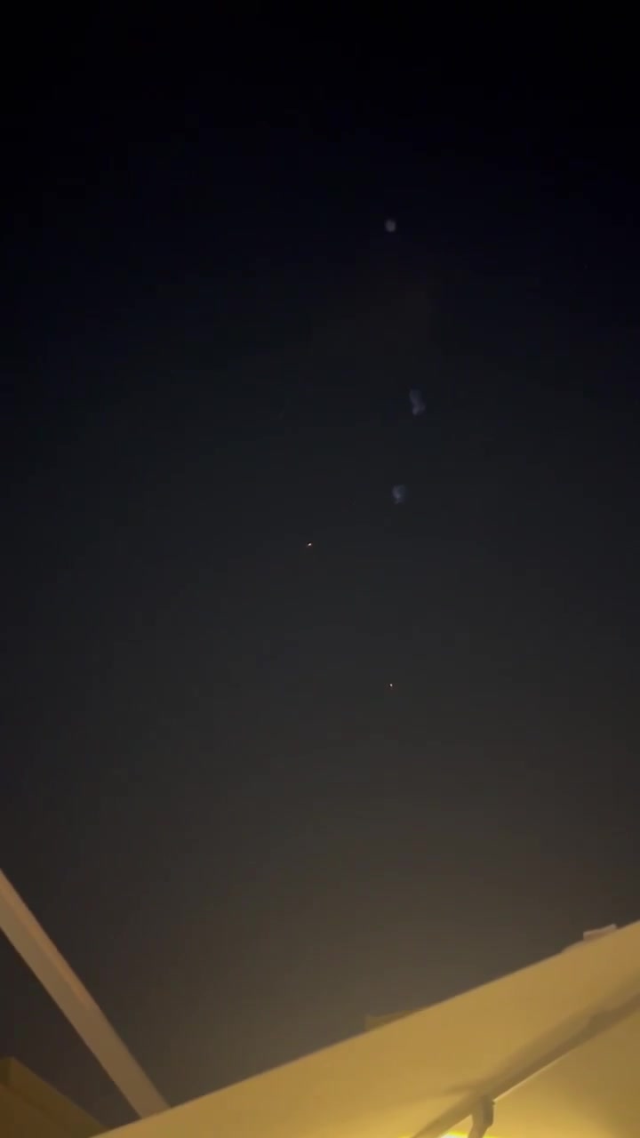 Several interceptions seen over Jordan during the latest ballistic missile barrage by Iran against Israel