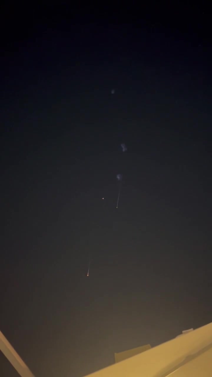 Several interceptions seen over Jordan during the latest ballistic missile barrage by Iran against Israel