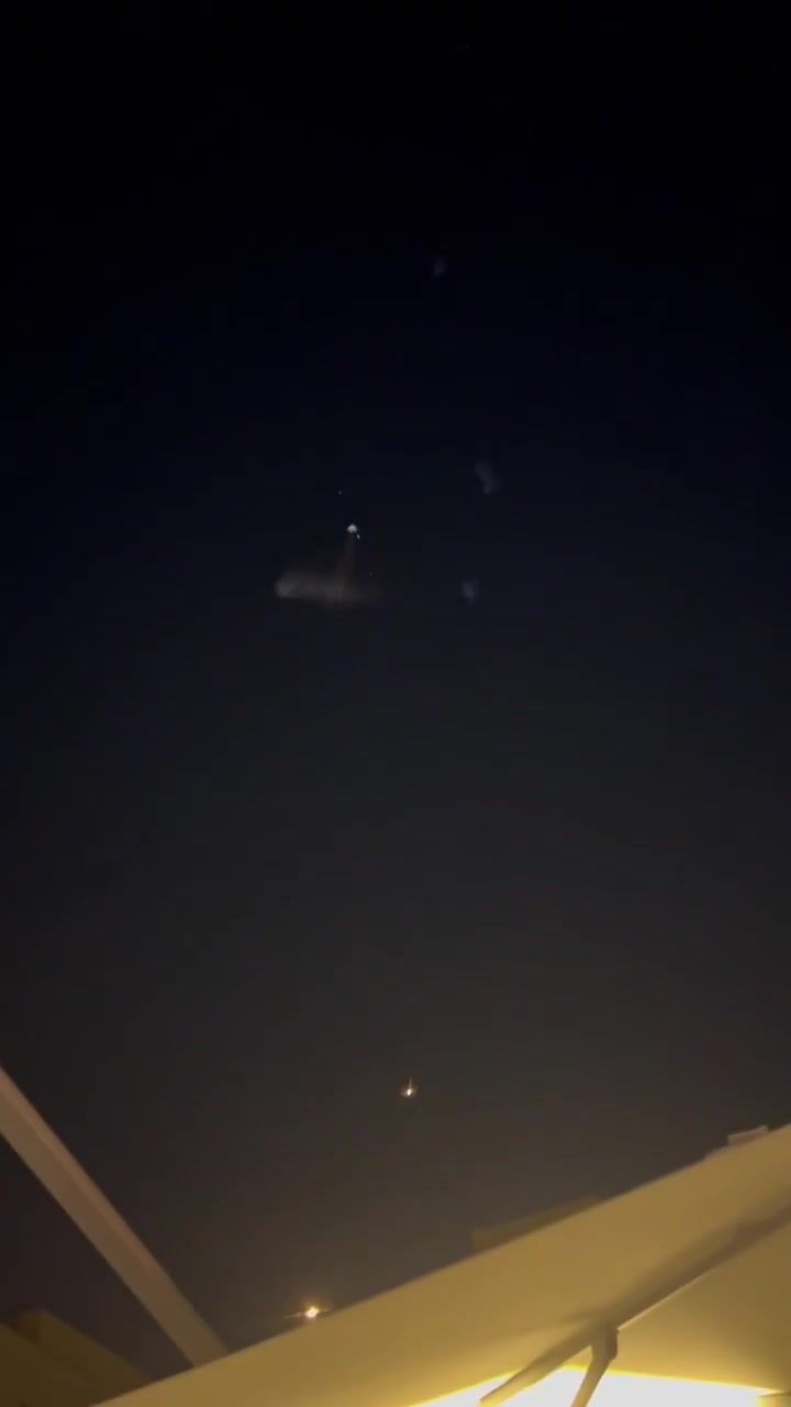 Several interceptions seen over Jordan during the latest ballistic missile barrage by Iran against Israel