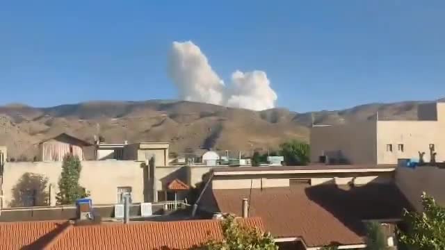 Video: Israeli airstrikes target eastern Tehran, the Iranian capital, amid heavy smoke plumes.