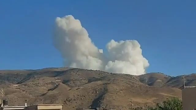 Video: Israeli airstrikes target eastern Tehran, the Iranian capital, amid heavy smoke plumes.