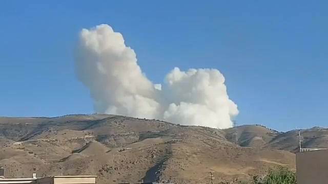 Video: Israeli airstrikes target eastern Tehran, the Iranian capital, amid heavy smoke plumes.