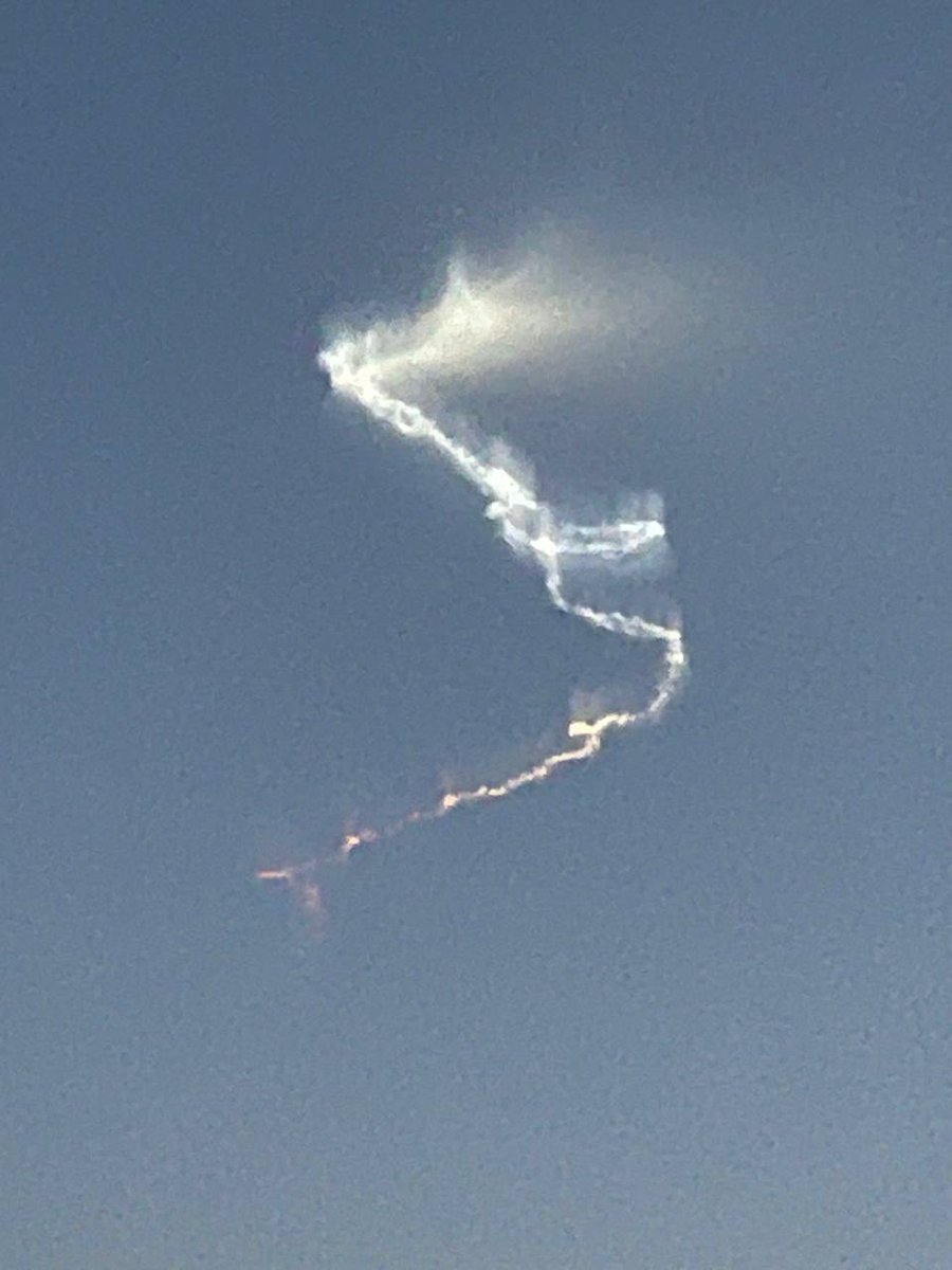 Iranian  sources claim Iran launched a new type of missile at Israel