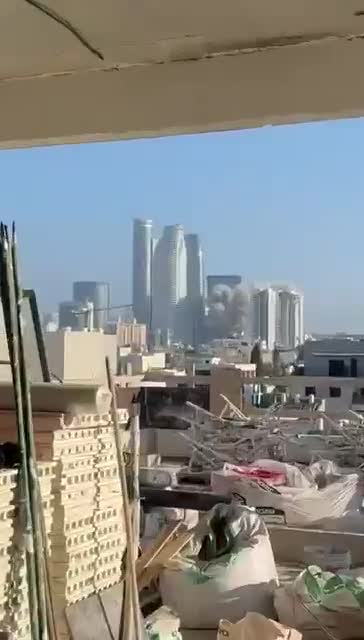 The disaster that the Iranian missiles brought to TelAviv. A direct strike has caused significant destruction in the heart of the city