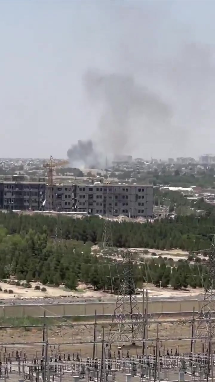 Airstrikes reported in Isfahan