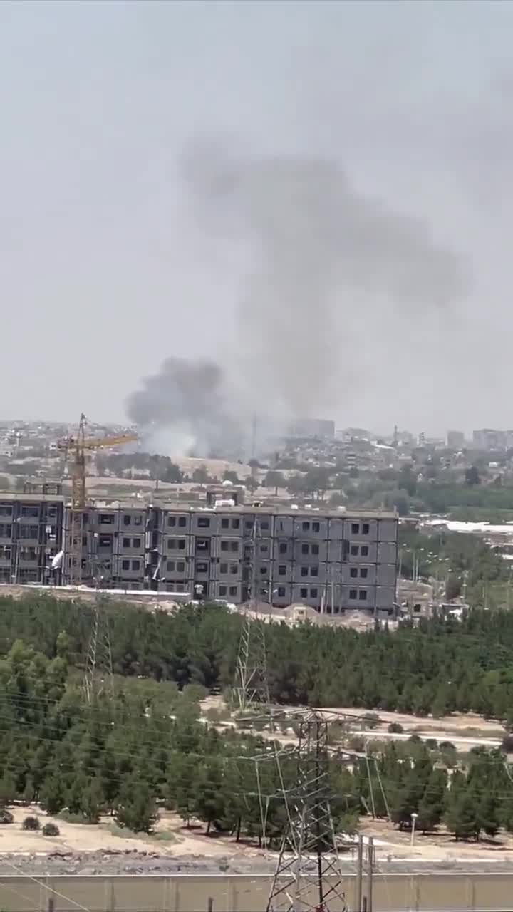 Airstrikes reported in Isfahan