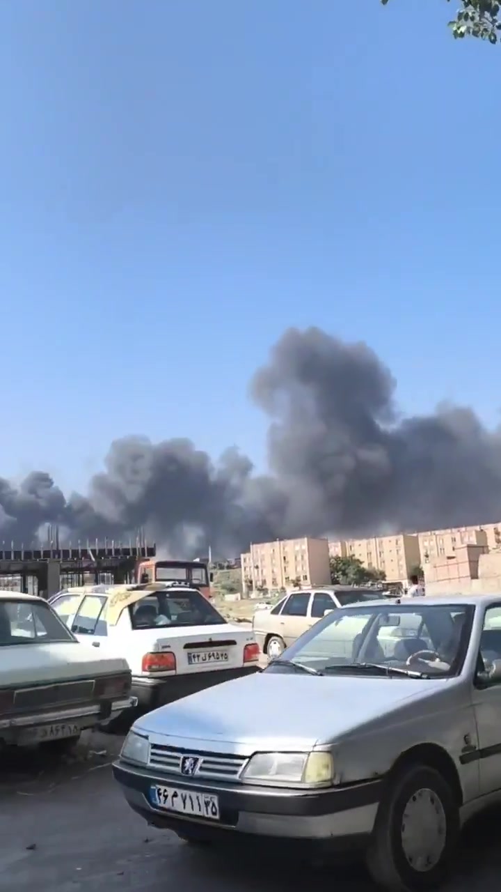 Footage reportedly shows Ashura Bridge in Tabriz targeted by Israeli warplanes