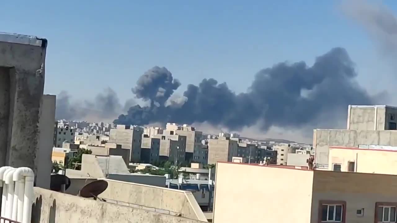 Israeli warplanes keep striking targets in Tehran