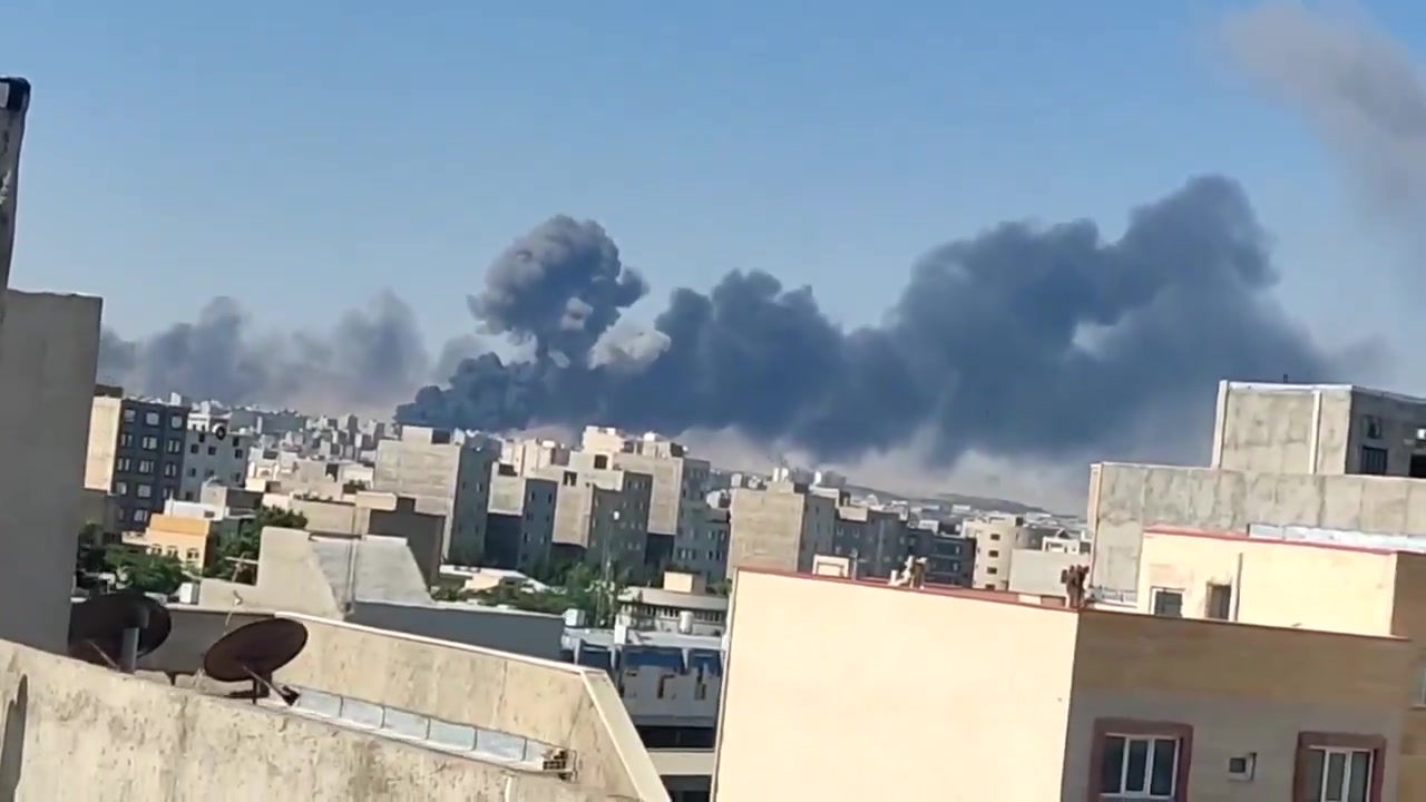 Israeli warplanes keep striking targets in Tehran