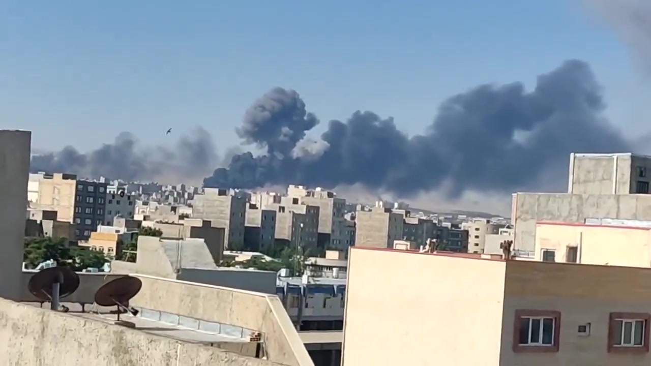 Israeli warplanes keep striking targets in Tehran