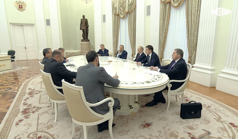 Putin began meeting with Iranian Foreign Minister Araghchi