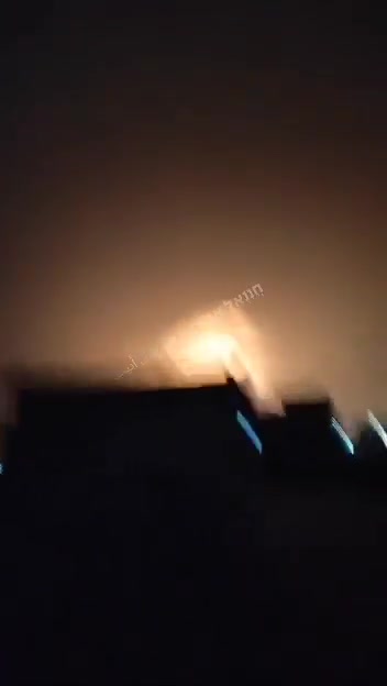 Strikes continue with ferocity, especially around the Payam Airport in Karaj, apparently residents received calls to evacuate the area