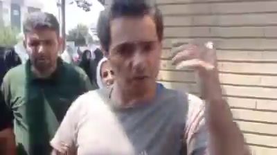 Zanjan, noroeste do Irã Protesto realizado por membros e beneficiários da Cooperativa Habitacional Pardis Gharb Mehrara