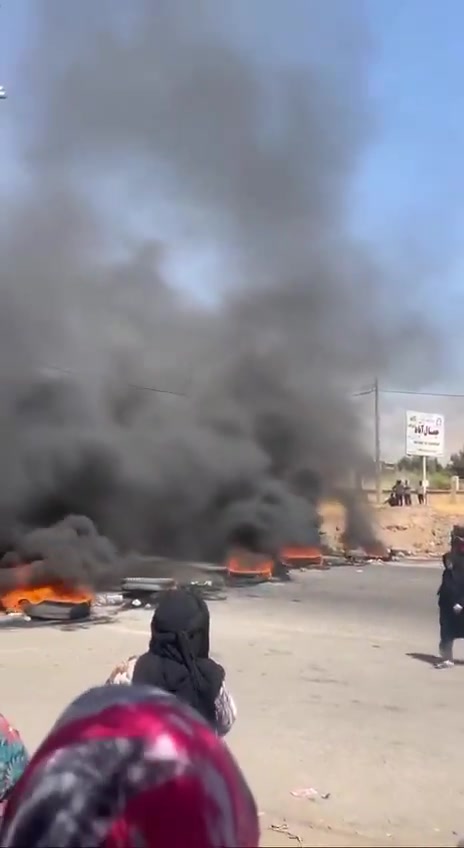 Anti-government protests over water shortages in Iran continue to spread, as demonstrators in Lowshan City block the entrance to Gilan province with burning tires