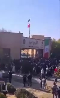 Hamedan, western Iran: Citizens gathered outside a local university to protest the presence of students of the Tehran-backed Iraqi Popular Mobilization Forces (PMF/Hashd al-Shaabi) in Iranian universities, demanding their expulsion.