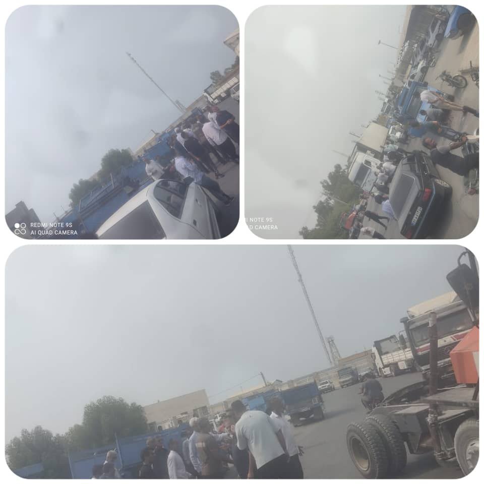 Bandar Dayyer, southern Iran: Nissan pickup drivers gathered at the port customs to protest a new 5% tax and policies favoring container trucking, which have severely limited their work and livelihoods.