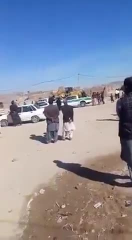 Zahedan, southeast Iran: Security forces and municipal agents demolished at least 10 homes of impoverished Baluch families without any court order