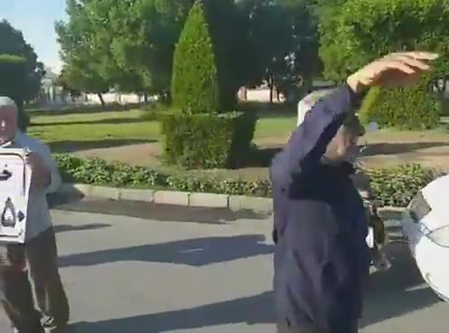 Ahvaz, southwest Iran: Retirees of the Social Security Organization resume weekly rallies, protesting low pensions, mounting inflation and costs of living, and the regime's corruption and lack of regard to their needs