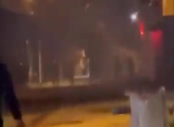 Direct clashes between Iranian protestors and regime security forces in the streets of Asadabad