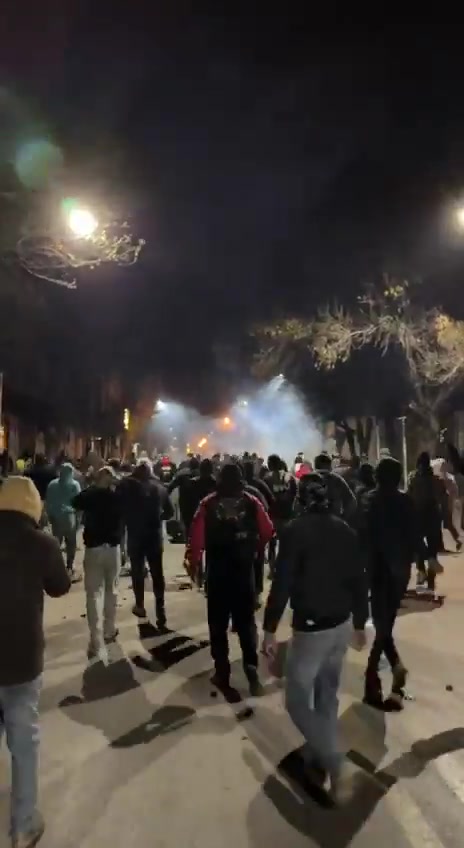 Massive protests are taking place in Asadabad, a city in the region of Hamadan. 