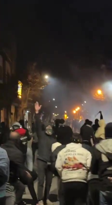 Massive protests are taking place in Asadabad, a city in the region of Hamadan. 