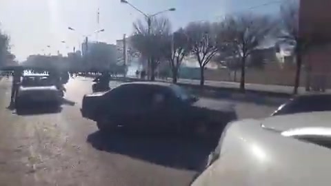 Protesters storm Police Station 11 in Marvdasht; regime mercenaries retreat inside and open fire. Intense clashes continue amid massive turnout