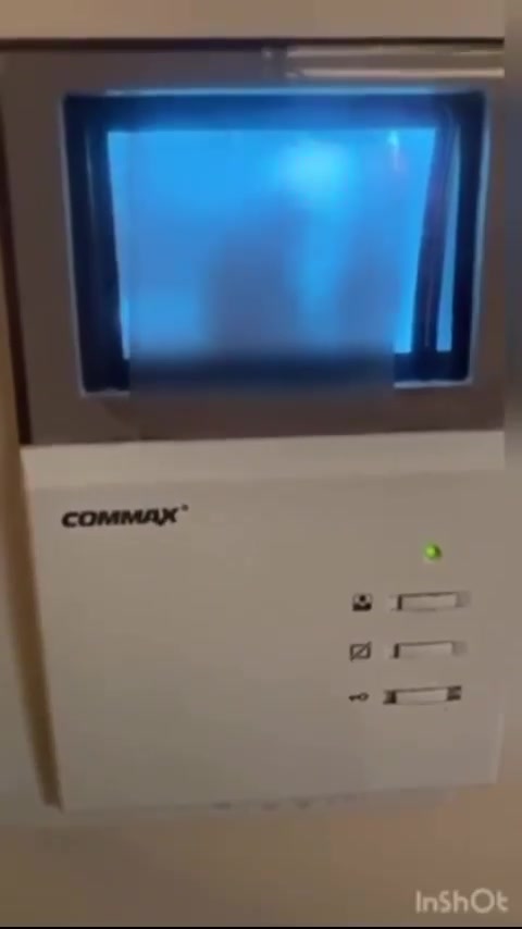 In Isfahan, amid Iran Protests: A woman spots trapped protesters on her home security cam, opens the door just in time to save them—seconds before regime forces open fire on the empty street