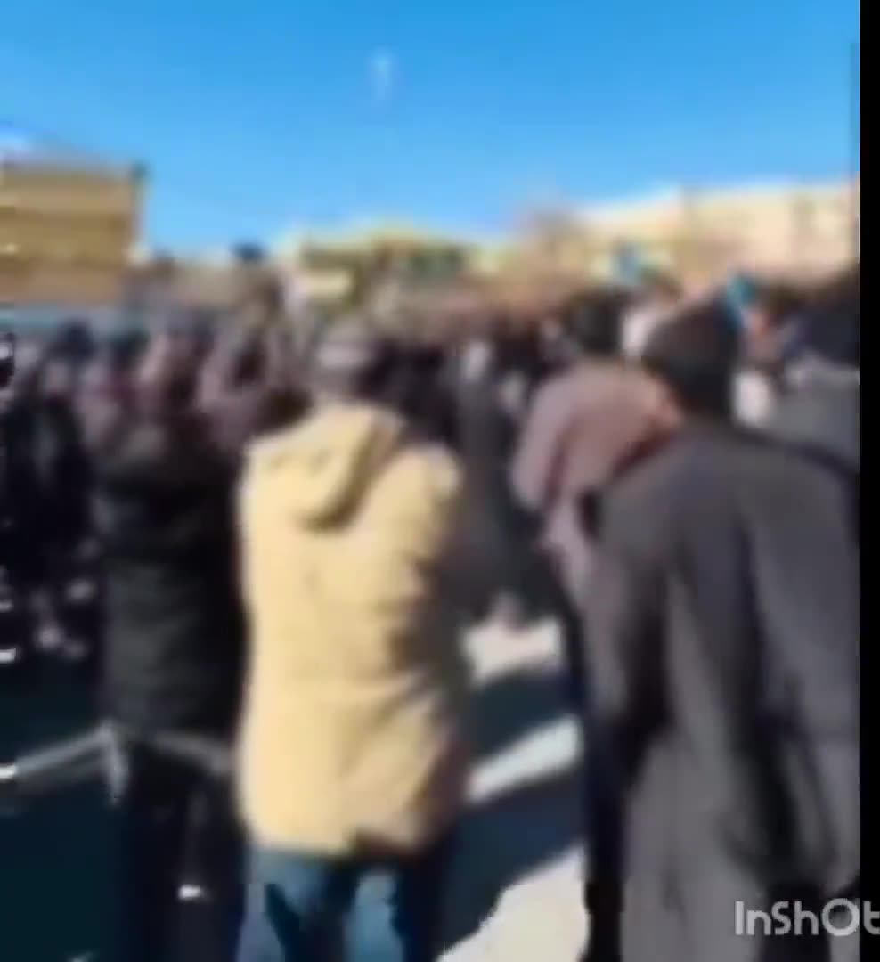 Yasuj, southwest Iran: The people of Yasuj held a large protest rally, chanting, Their [regime officials'] children are in Canada, our children are in prison.