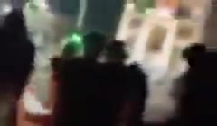 חומיינישאר, מרכז איראן: הצעירים קיימו עצרת מחאה לילית, הדליקו מדורות וקראו קריאות נגד המשטר: למטה חמינאי. עוני, שחיתות, מחירים גבוהים, נפיל את המשטר.