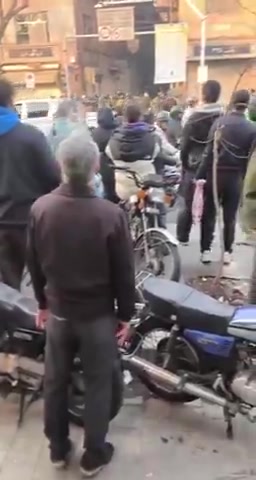 Protests at the Mawlawi Bazaar in Tehran