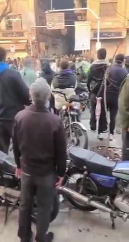 Protests at the Mawlawi Bazaar in Tehran