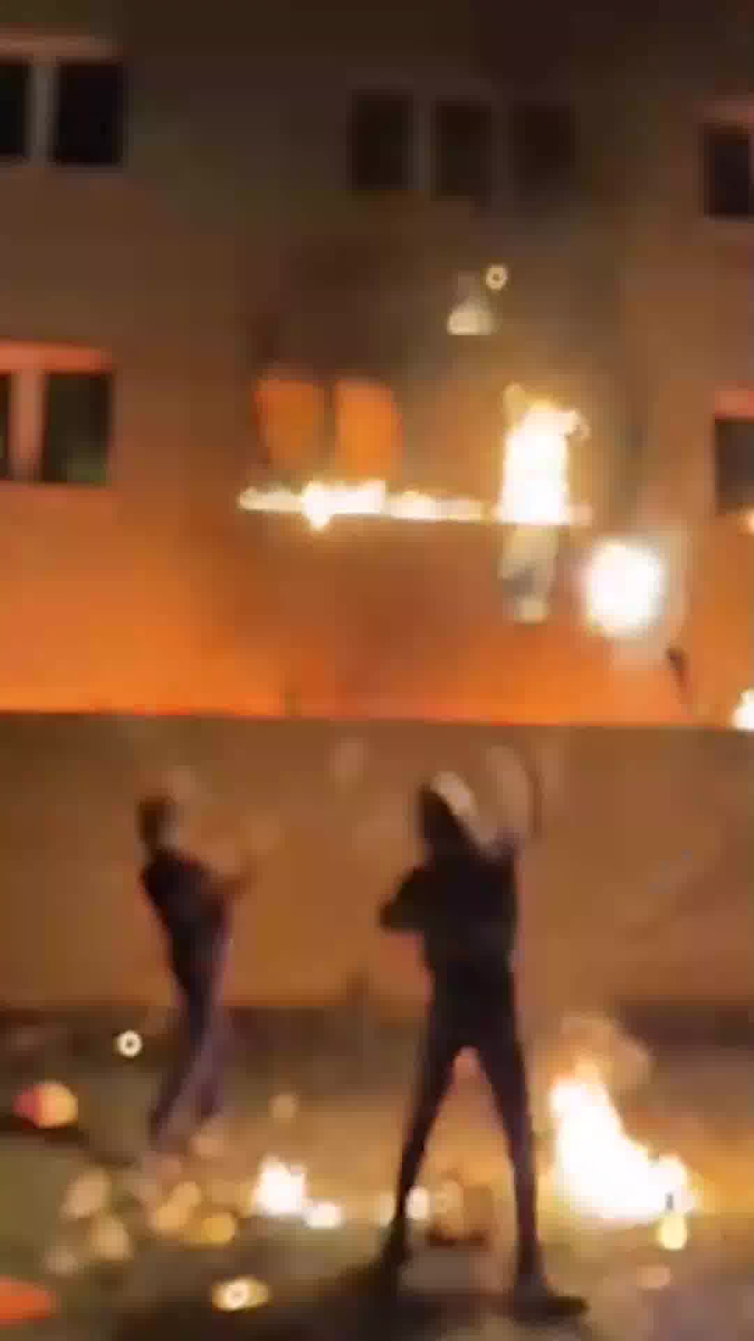 Fardis (Karaj), northern Iran: Protesters target regime buildings in response to efforts by the regime's security forces to quell demonstrations