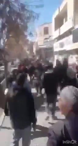 Protests erupt in Kerman bazaar